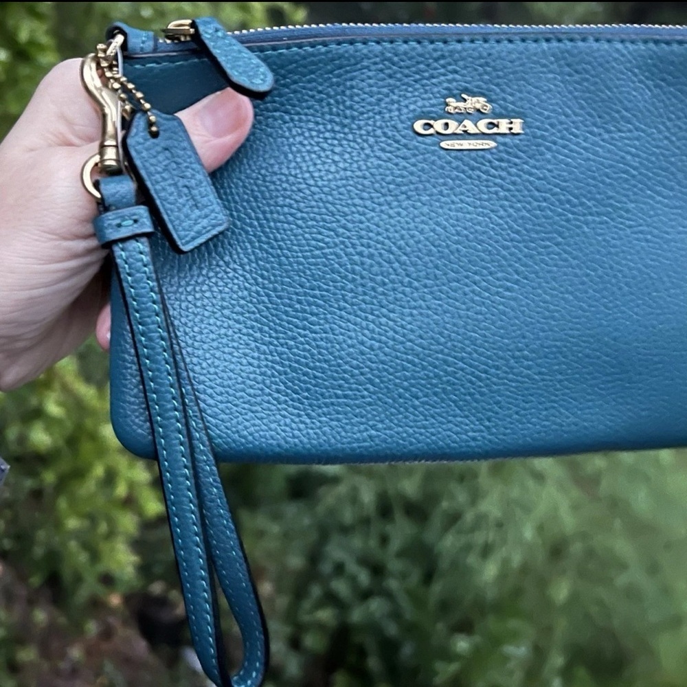 COACH Wristlet Wallet Pouch Polished Pebble Leather Deep Turquoise AUTHENTIC NWT - Picture 3 of 5